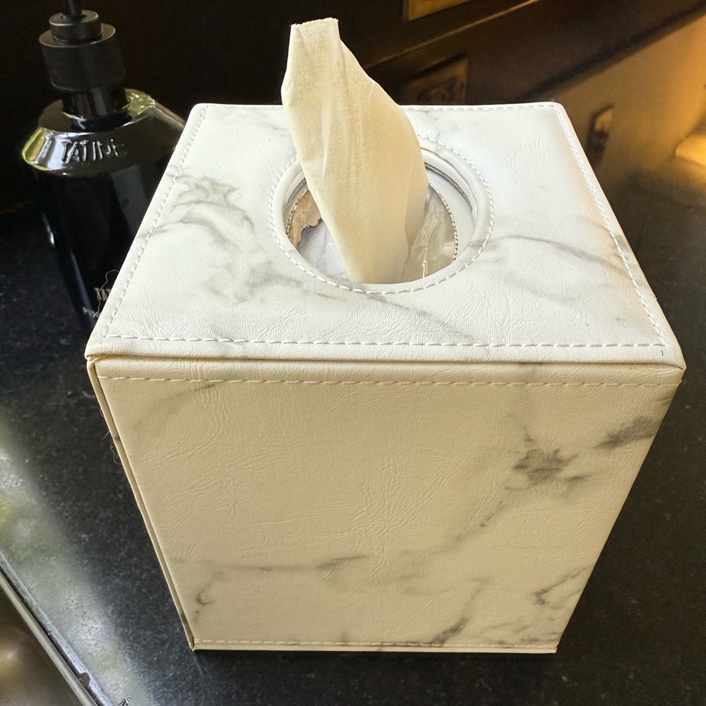 Marble Pattern Tissue Box Cover